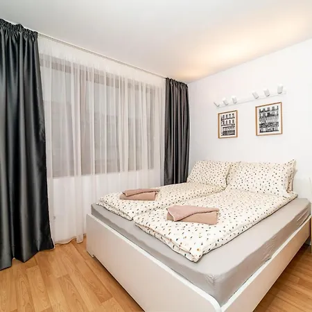 Apartment Cozy 2bdrm *